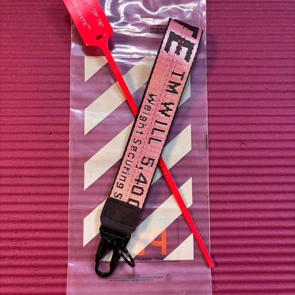 ๐ธ Salmon Pink (Full Color) | Off-White | Keychain โโโโโโโโโโโโโโโโโโโโโโโโโโโโโ